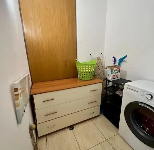 Apartment център с паркинг за нормална до средно голяма кола Varna